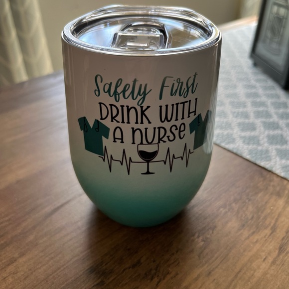 Personalized 12oz insulated wine tumbler. Can be personalized with an image/name - Picture 5 of 5